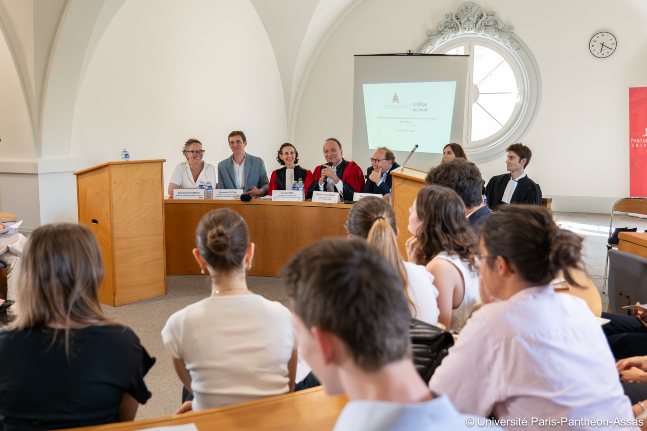Photo du concours de plaidoyers organisé par le Collège de droit le 23 juin 2025 Photo du concours de plaidoyers organisé par le Collège de droit le 23 juin 2025