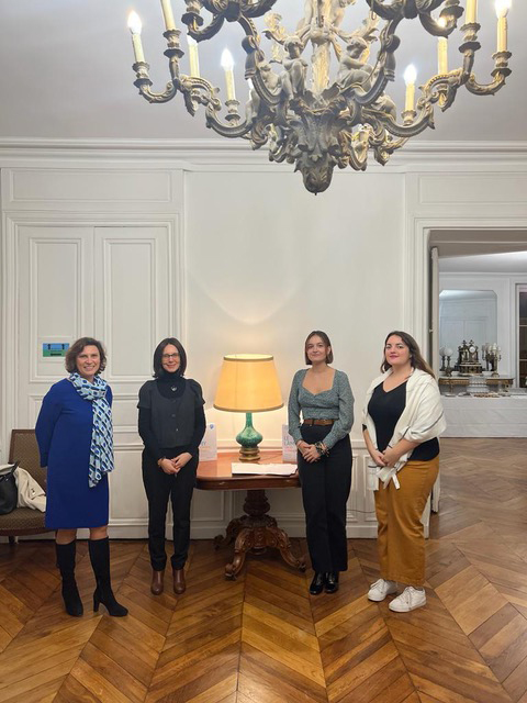 Photo de la signature du partenariat entre le M2 Communication et sociologie du droit et de la justice et Lamy Liaisons Photo de la signature du partenariat entre le M2 Communication et sociologie du droit et de la justice et Lamy Liaisons