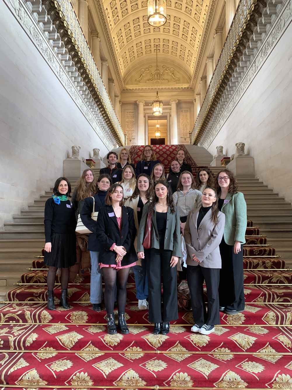 Visite des étudiants du Master 2 au sénat