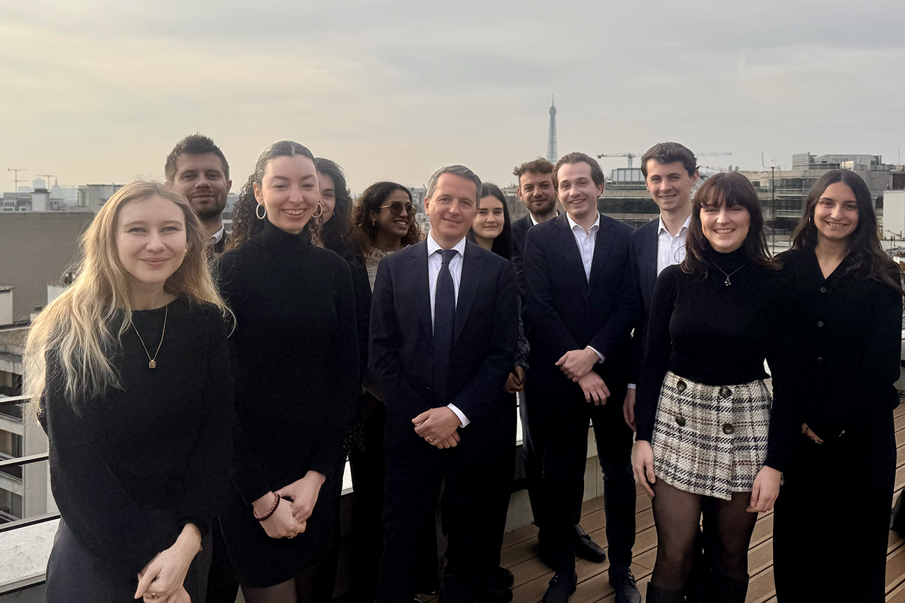 Photo des étudiants du master lors de la renconre avec Forward Global Photo des étudiants du master lors de la renconre avec Forward Global