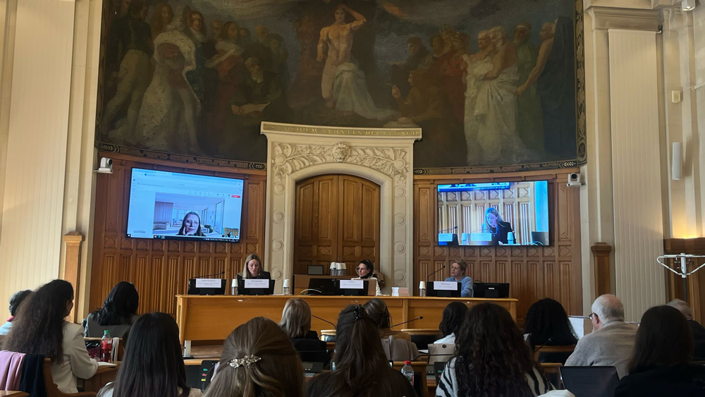 Photo de la conférene annuelle du master 2 CSDJ