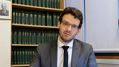 Photo de Joseph Dalmasso lors de la conférence de la salle 102 du CRDI