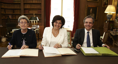 Signature de la convention de partenariat avec le Barreau de Paris et l’Ecole de Formation des Barreaux