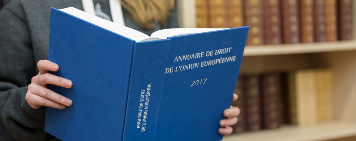 Visuel de présentation de l'annuaire du droit de l'Union européenne 2017