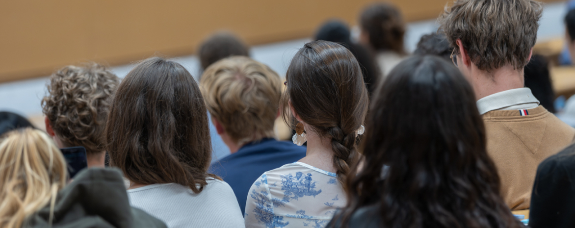 Etudiants de dos Etudiants de dos