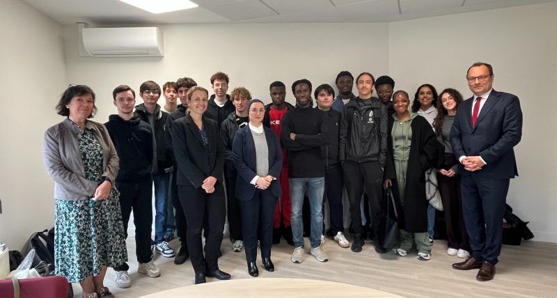 Photo de groupe des étudiants du DU Sciences numériques pour l'économie et la gestion