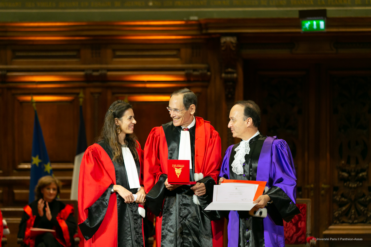 Doctorat honoris causa 2021 - Joel SOBEL reçoit sa médaille