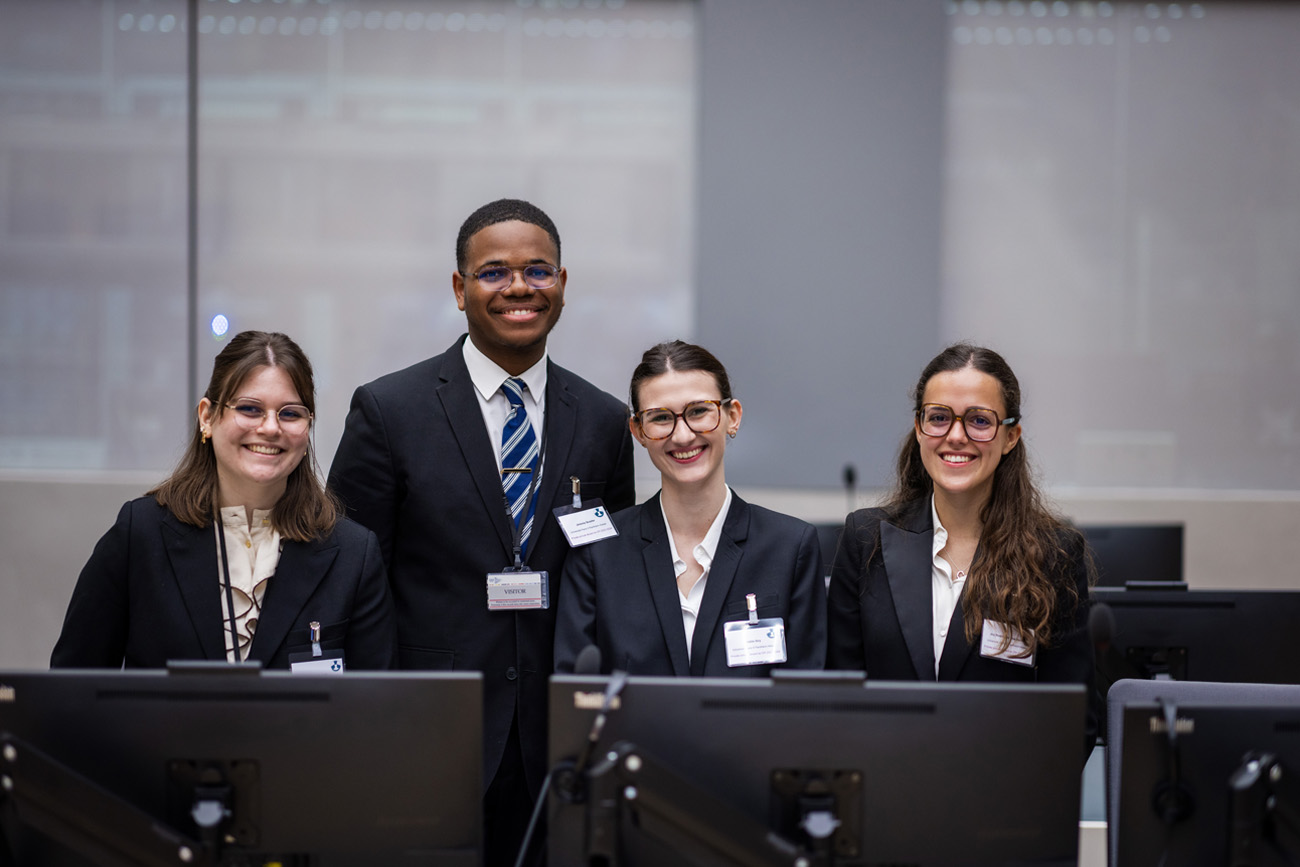 Des étudiants de l'université remporte la version française du concours de procès fictif de la CPI